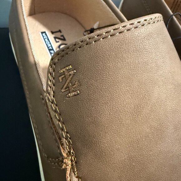 Izod Mens Seapoint Sneaker Slip On Shoe Tan Men's 9 - Picture 5 of 9